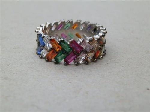 Gorgeous solid sterling silver multi-gem ring - weight 4.89 g.