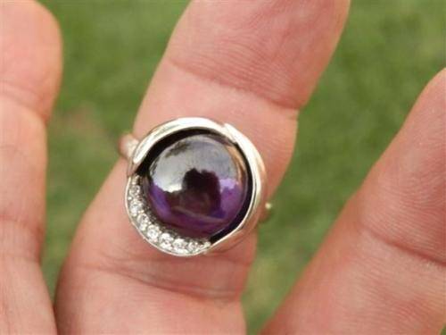 Exquisite solid sterling silver ring - weight 7.73 g.