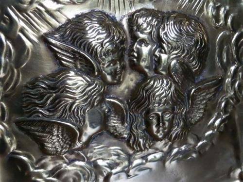 Lovely antique Victorian Art Nouveau repousse brass tray with Reynolds cherubs, hallmarked