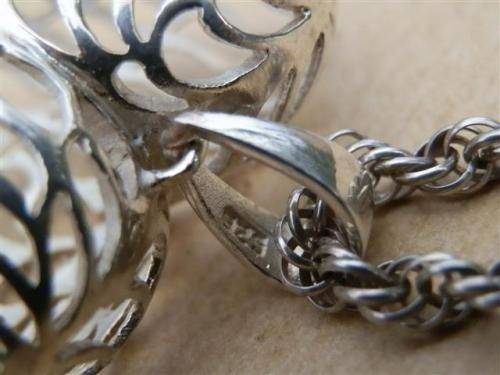 Awesome heavy solid sterling silver rope chain and a large filigree heart pendant - weight 21.94 g.