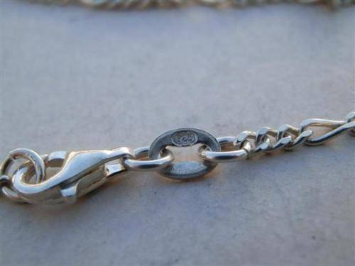 Marvelous solid sterling silver hearts bracelet - weight 4.5 g.