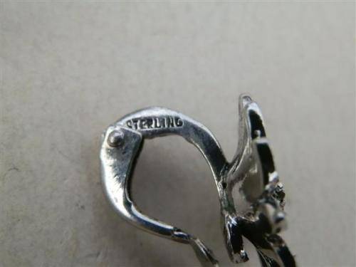 Stunning vintage solid sterling silver clip-on earrings - weight 3.9 g.