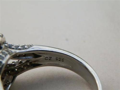 Fabulous solid sterling silver cubic ring - weight 6 g.