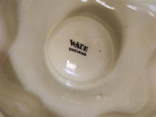 Lovely Old Wade `Everlasting Candles` Set