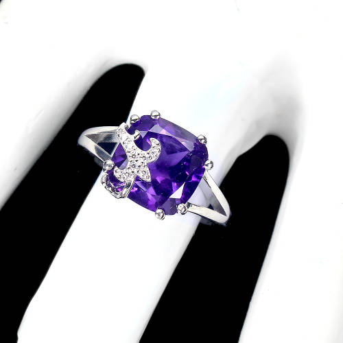 Dazzling Solid Sterling Silver Natural Amethyst Ring
