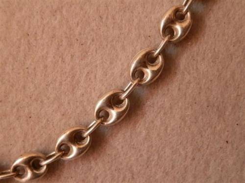 Sturdy Solid Sterling Silver Gucci Link Necklace - weight 14.5 g.