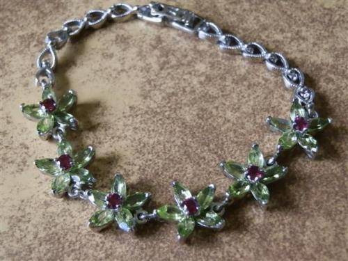 Charming Genuine Peridot Bracelet Solid Sterling Silver 14 ct White Gold Ensure no Tarnish