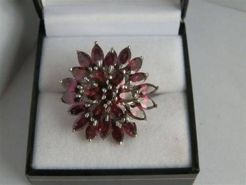 Fantastic Natural Garnet Solid Sterling Silver Cluster Ring - weight 11.49 g