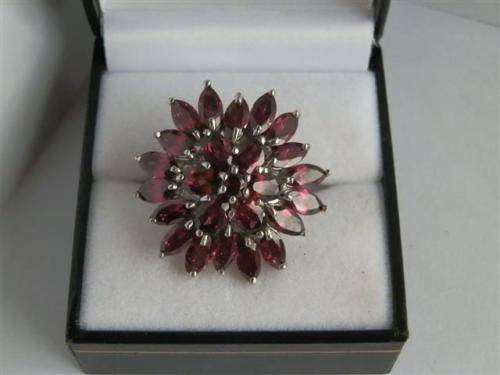 Fantastic Natural Garnet Solid Sterling Silver Cluster Ring - weight 11.49 g