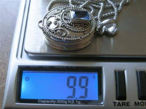 Vintage Sterling Silver Box Locket Pendant and Chain - weight 9.9 g