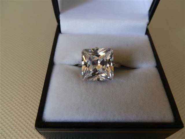 Sterling Silver Ring with Clear Stone - weight 6.5 g