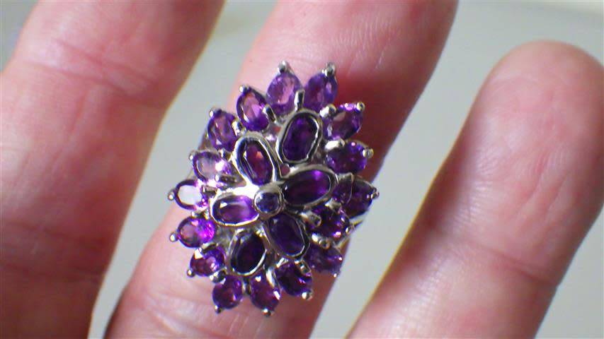Spectacular Sterling Silver Amethyst Cluster Ring - weight 6.7 g