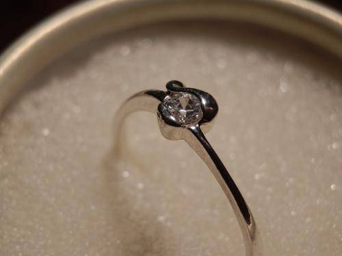 Silver cubic circonia ring