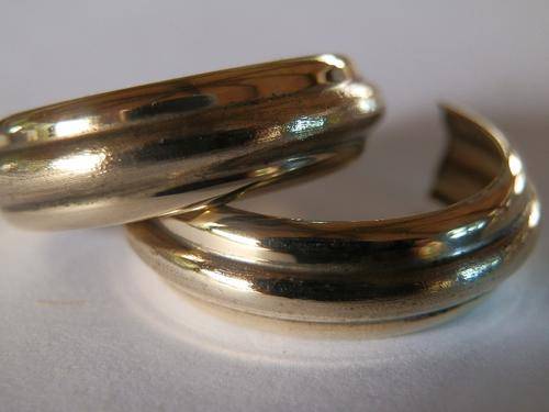 9ct Gold earrings