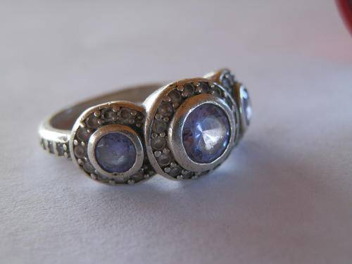 Vintage sterling silver amethyst ring - shipping R40 insured