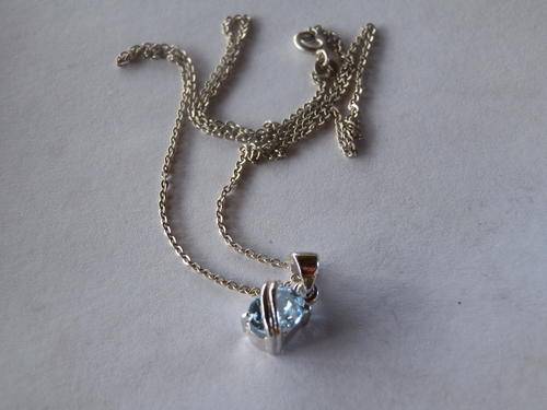 Sterling silver blue topaz pendant and chain - shipping R40 insured