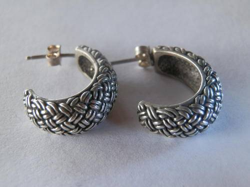 Heavy (8.4 gram) vintage sterling silver earring - shipping R40 insured