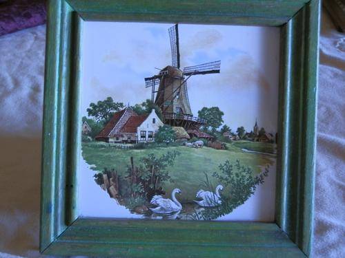 Vintage art Delft porcelain framed tile - shipping R40 insured