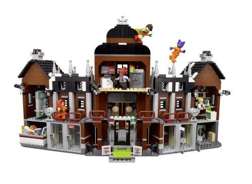 Lego 70912 Arkham Asylum (Discontinued by Manufacturer 2017) Collectors Grail