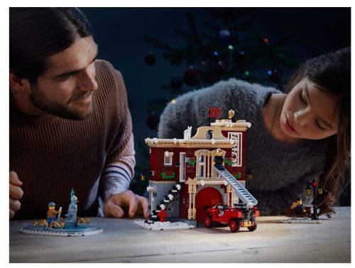 LEGO 10263 Creator Expert Winter Village Fire Station(Discontinued by Manufacturer 2018)Hard-to-find