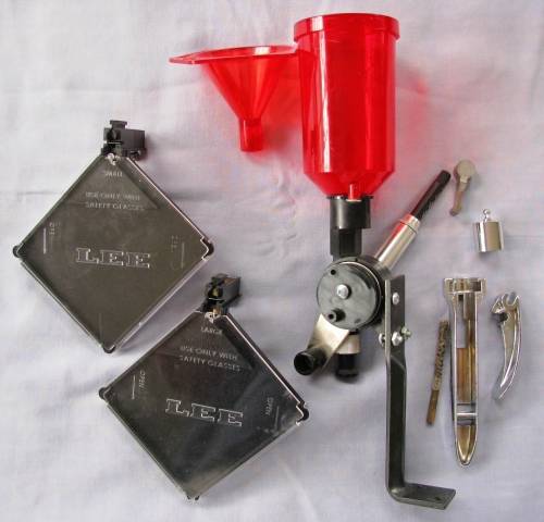 Reloading Equipment with Winchester 243 dies