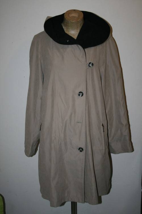 Vintage Hooded Coat Size:L/XL