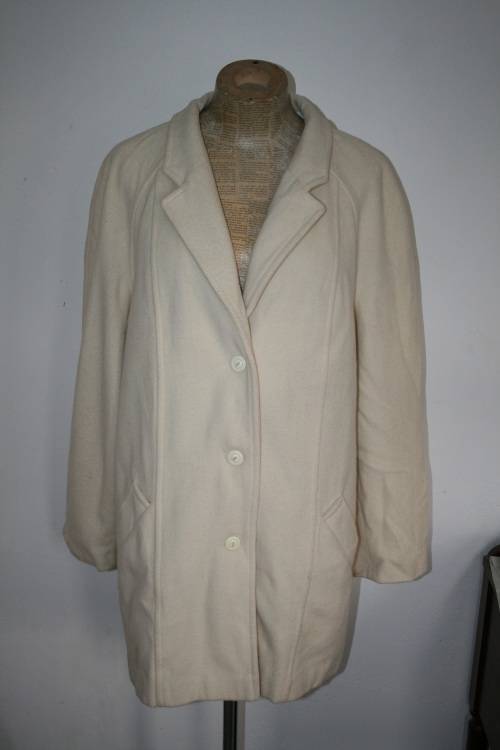 Vintage Cream Mohair Coat Size:L