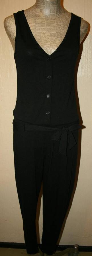black jumpsuit - Size: 6/30
