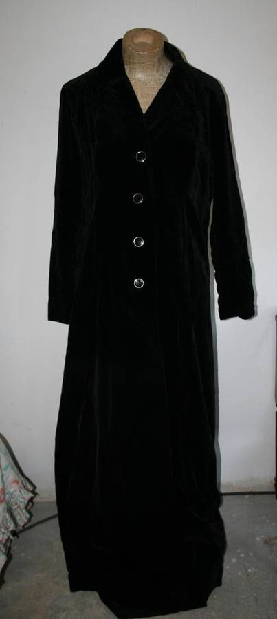 Vintage Black Velvet Coat size:L