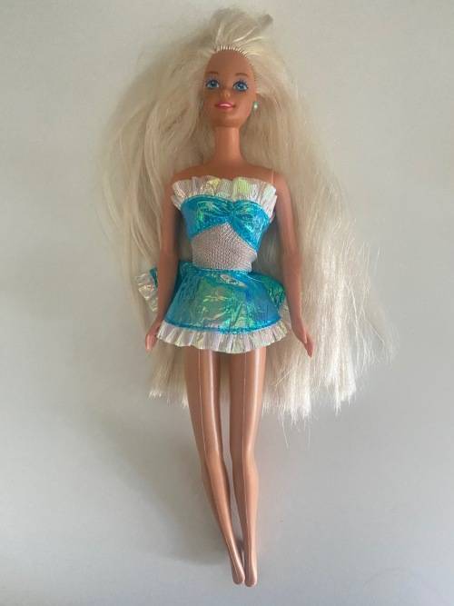 Lot of 3 Vintage 90`s Barbies