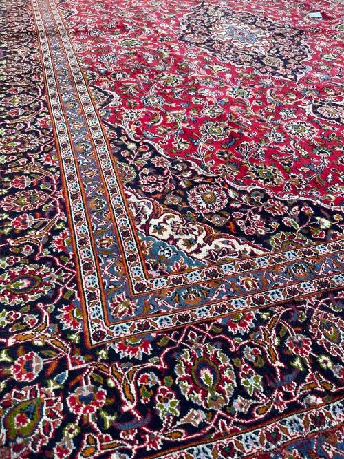 MASSIVE CLEARANCE SALE - PREMIUM QUALITY PERSIAN KASHAN CARPET