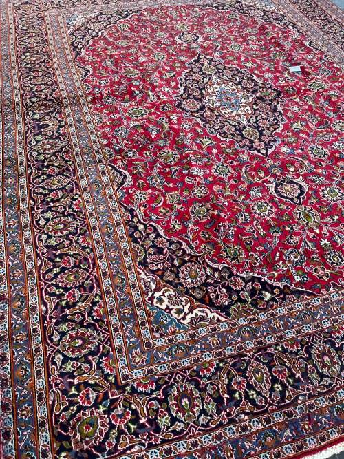 MASSIVE CLEARANCE SALE - PREMIUM QUALITY PERSIAN KASHAN CARPET