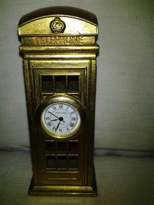 Metal Golden Plated "Park Lane" Phone Booth Watch