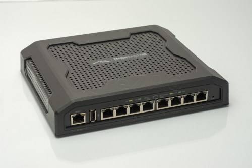 UBIQUITI TOUGHSwitch Pro 8 Port Power over Ethernet Switch 24V48V 150W