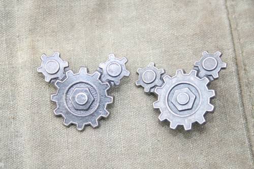 Swatf Tech Serv Corps collar badges