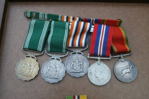 Anglo Boer war medal , WW2 Medals and SA Army set to Father and son
