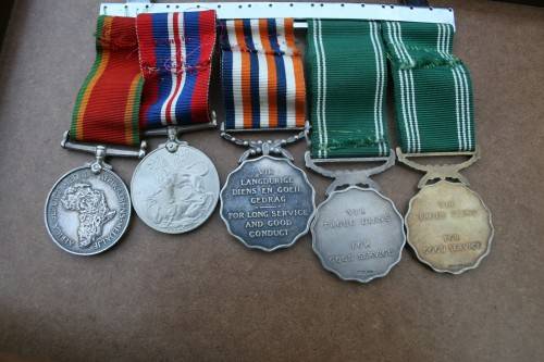 Anglo Boer war medal , WW2 Medals and SA Army set to Father and son