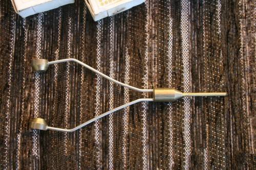 Vintage Mustad Viking Fly tying hooks + Expert Fly Tying Book