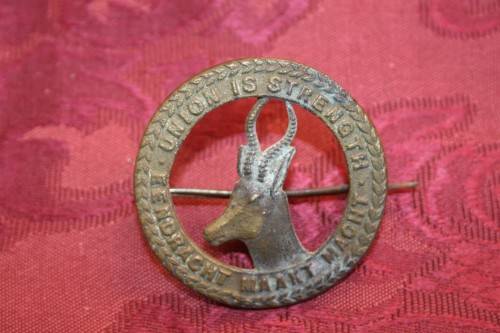 WWI Vintage South African Cap Badge, UNION IS STRENGTH - EENDRACHT MAAKT MACHT