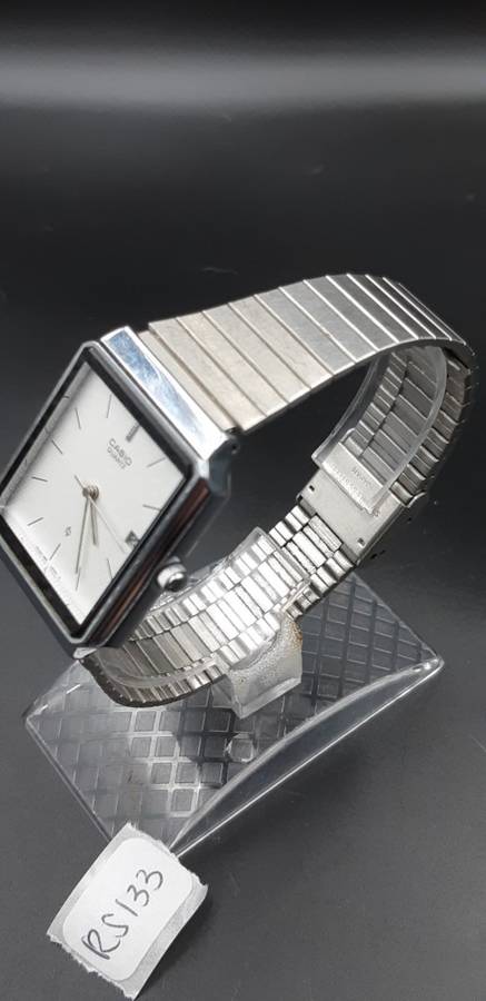 Casio mens watch from 1980s in very good condition