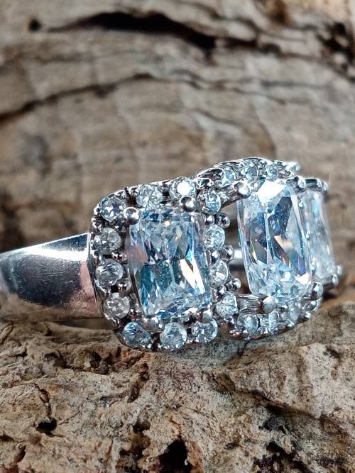 Ladies ring sterling silver Size L