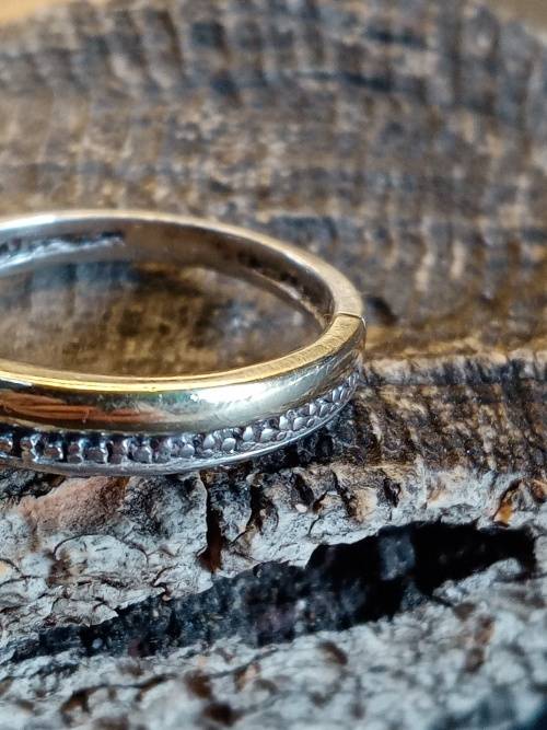 Sterling silver and 9ct gold ring Size L