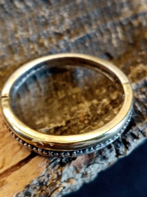 Sterling silver and 9ct gold ring Size L