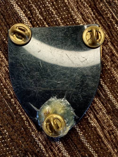 Metal shoulder flash