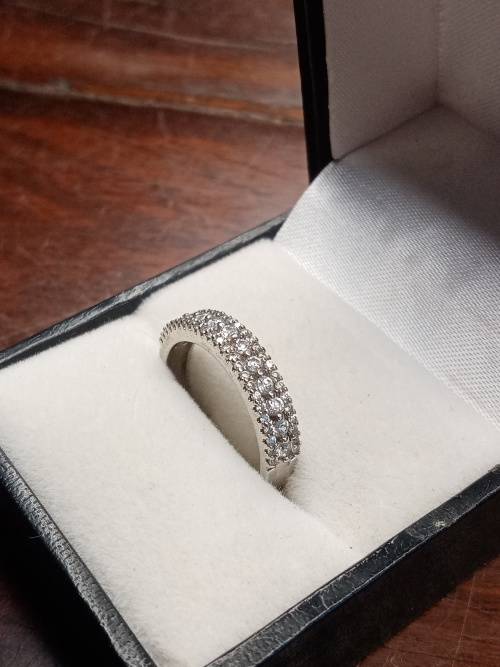 Sterling silver ladies ring Size: O