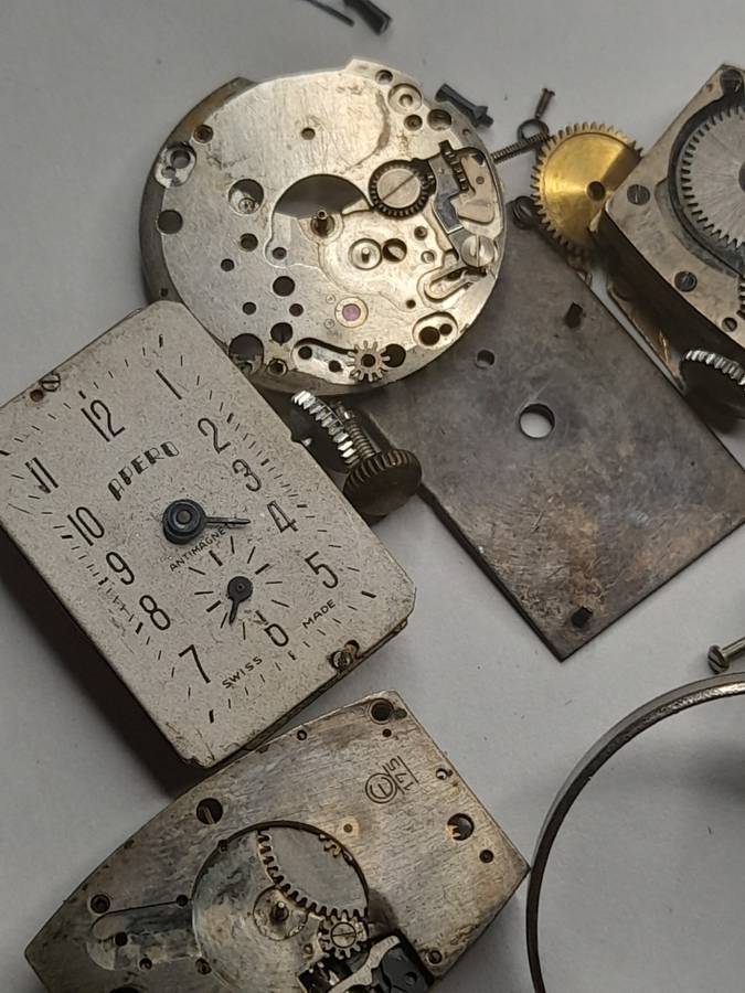 Watch parts for steampunk/repairs