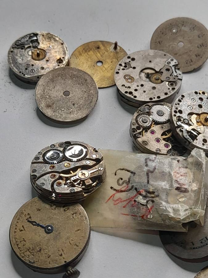 Watch parts for steampunk/repairs