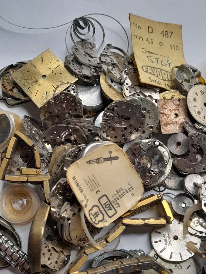 Watch parts for steampunk/repairs