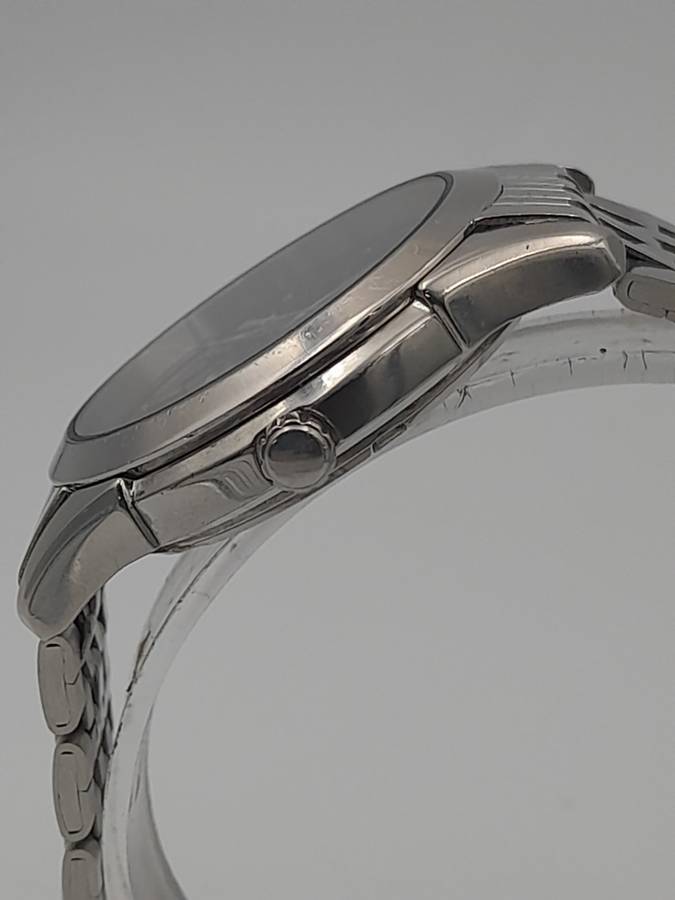 Seiko 37mm ex crown 44mm lug to lug