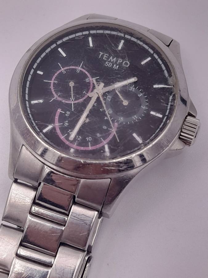 Untested watches for repairs and parts only
